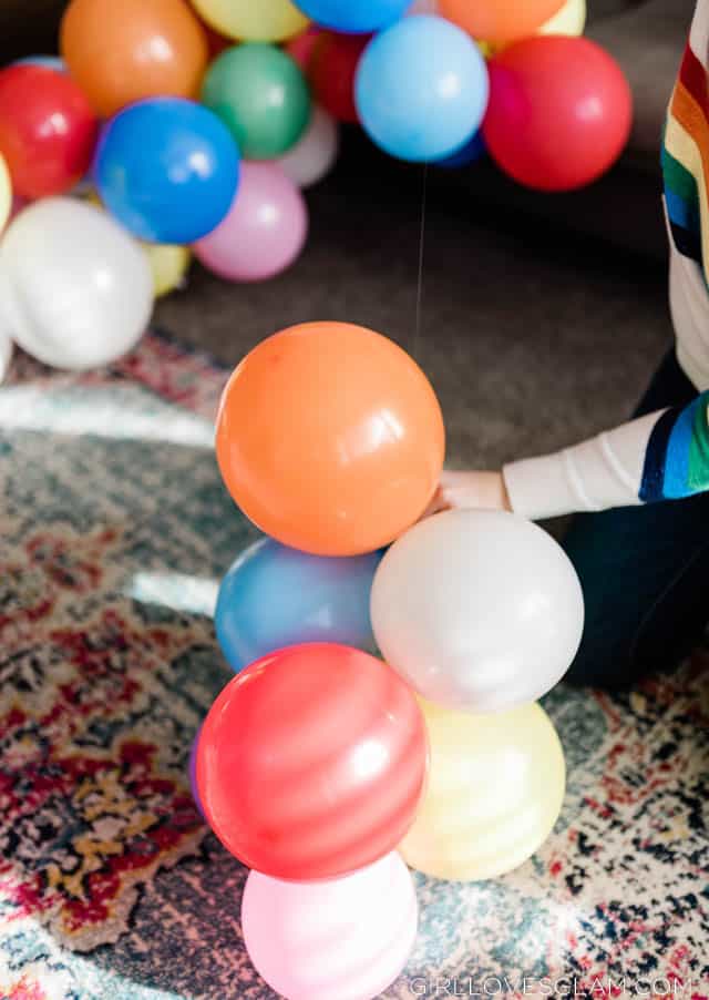 https://www.girllovesglam.com/wp-content/uploads/2019/02/Balloon-Arch-8.jpg